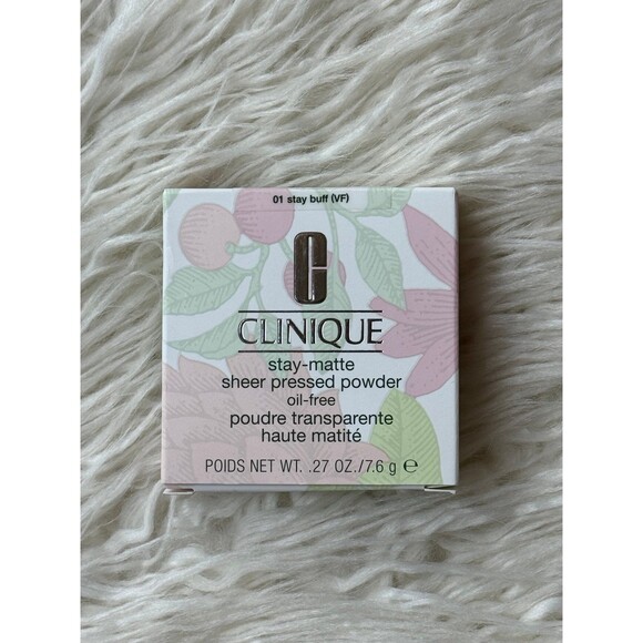 Clinique Stay Matte Sheer Pressed Powder Foundation 01 Stay Buff - Picture 4 of 11